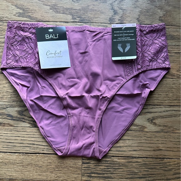 Bali Comfort Revolution Brief with Lace Rustic Berry Red - Picture 1 of 2